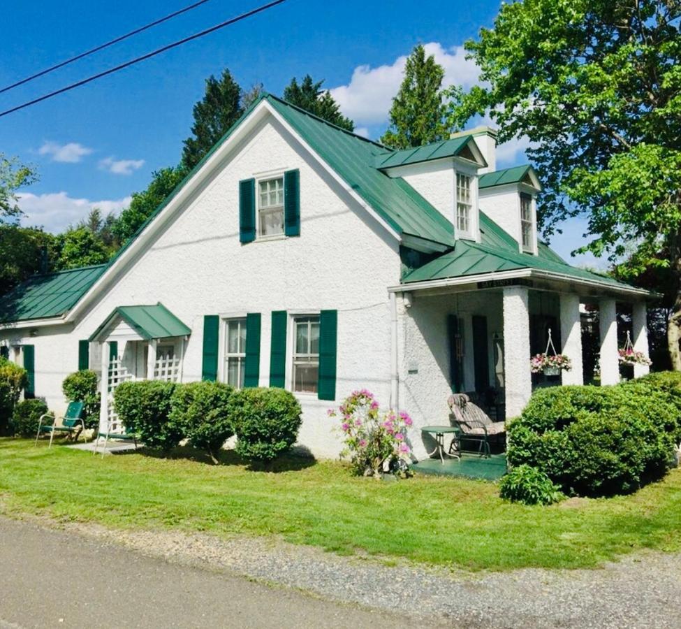 Across The Inn Entire Colonial House With Lovely Porch & Extremely Fast Wi-Fi Washington Esterno foto